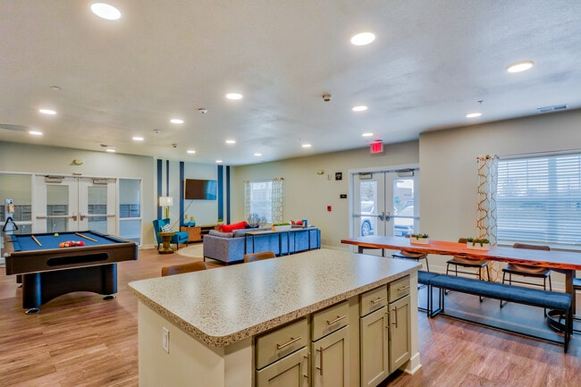 Photo - Oakwood Place