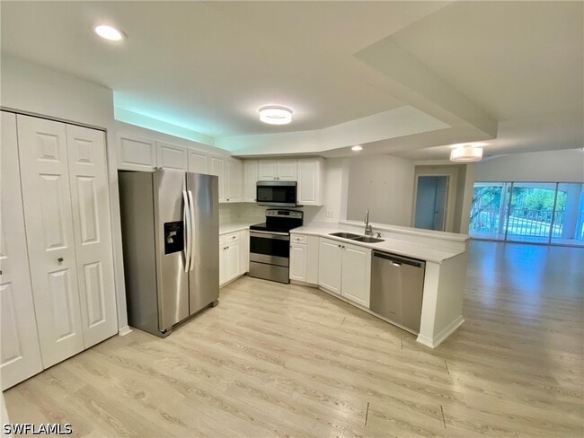 Building Photo - 1096 Woodshire Ln Unit C212
