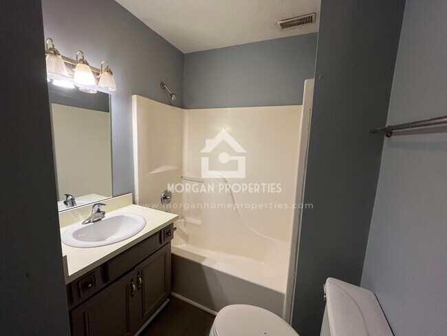 Photo - 430 W 7th St Unit 430