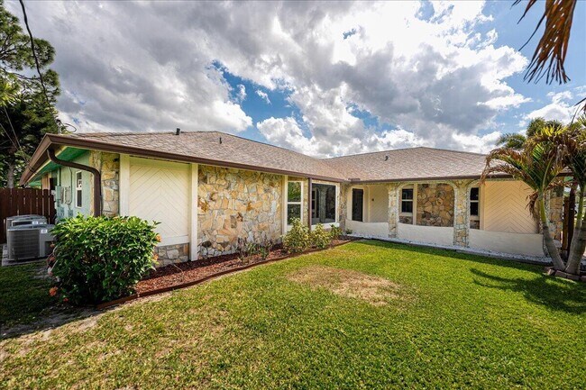 Photo - 1326 SW Bartell Ave