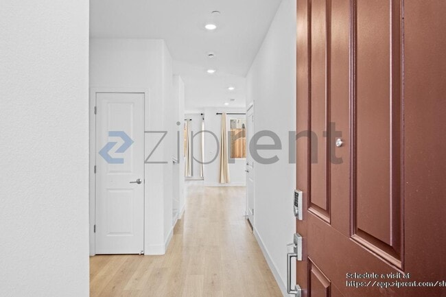 Photo - 208 Wellspring Ln