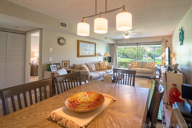 Photo - 1401 Pinecrest Cir Unit A
