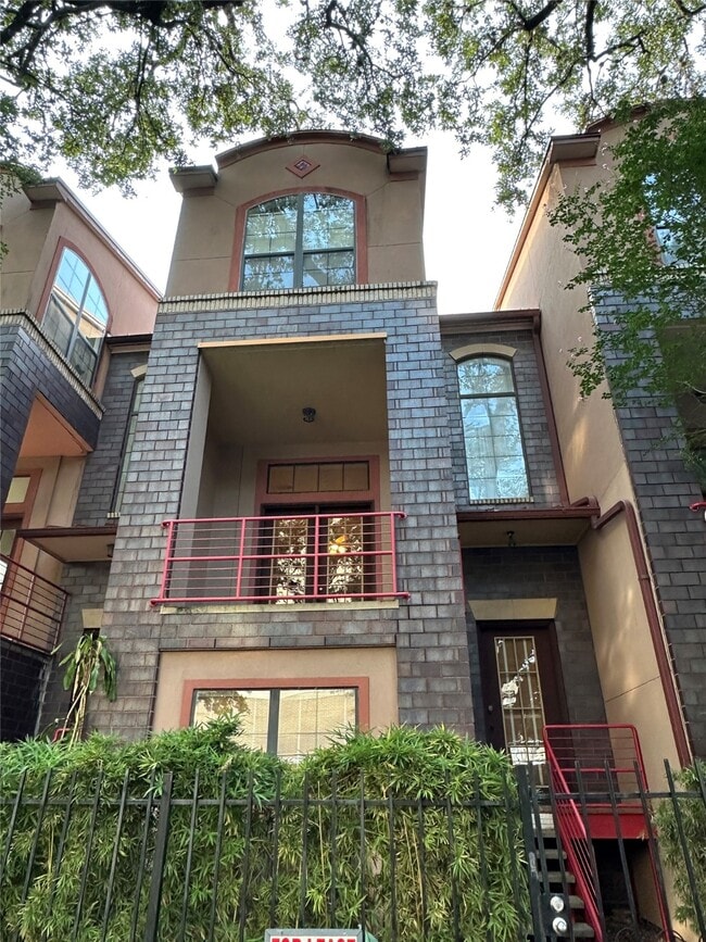 Building Photo - 3012 Brazos St Rental