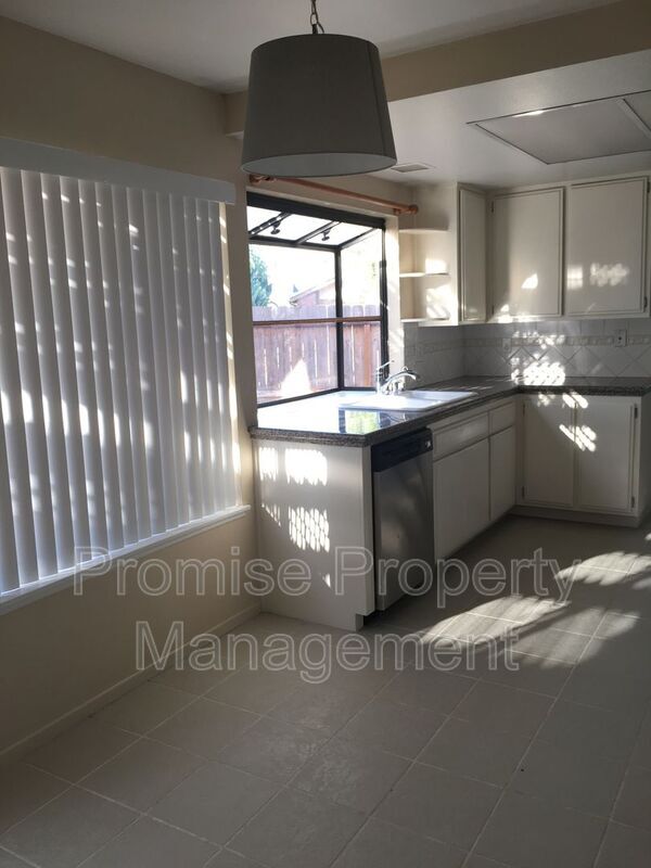 Photo - 4578 Big Sur St