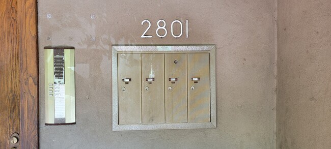 Photo - 2801 Cherry St Unidad 2