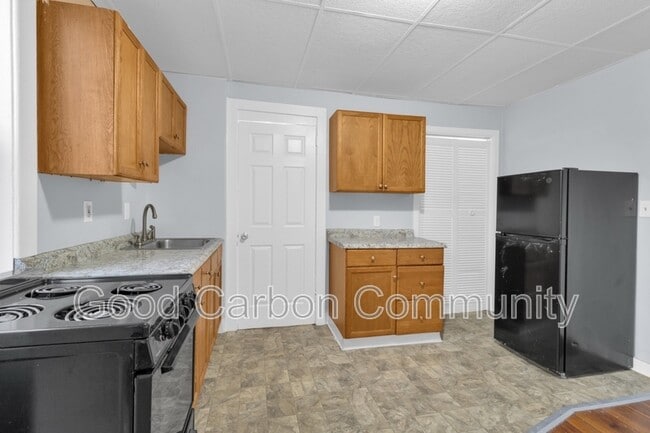 Photo - 131 Allen St Unit 12