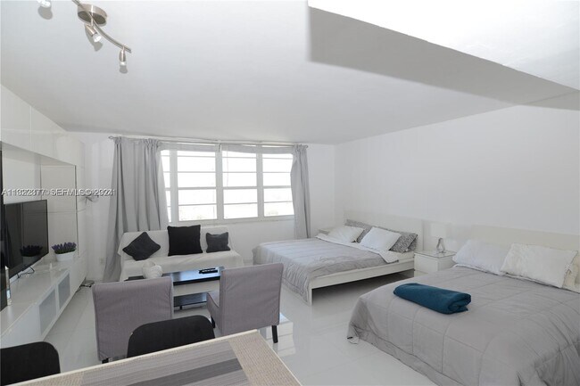 Building Photo - 100 Lincoln Rd Unit 1605