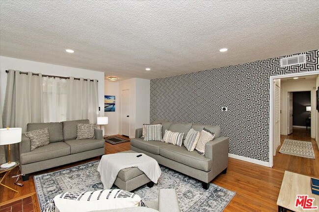2224 W Imperial Hwy Unidad 1