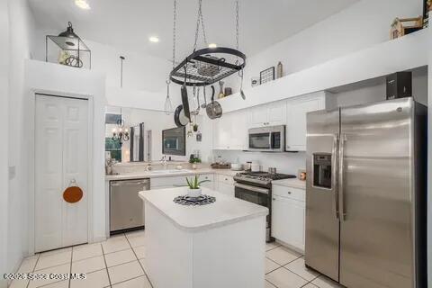 Photo - 2071 12 Oaks Dr SE