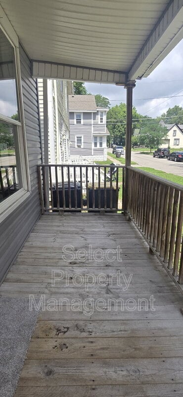 Photo - 2152 Fox Ave