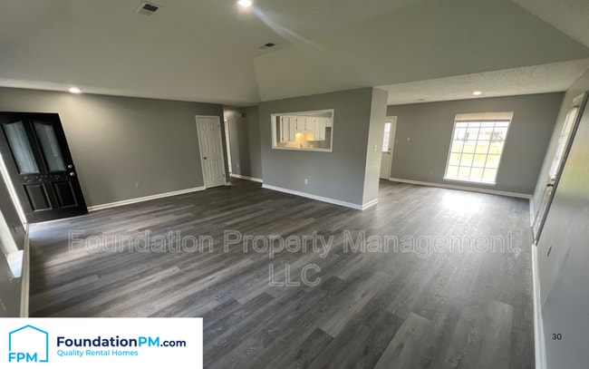 Photo - 7083 Gleneagles Dr