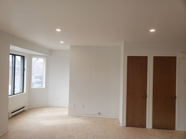 Photo - 4473 Av Jeanne-D'arc