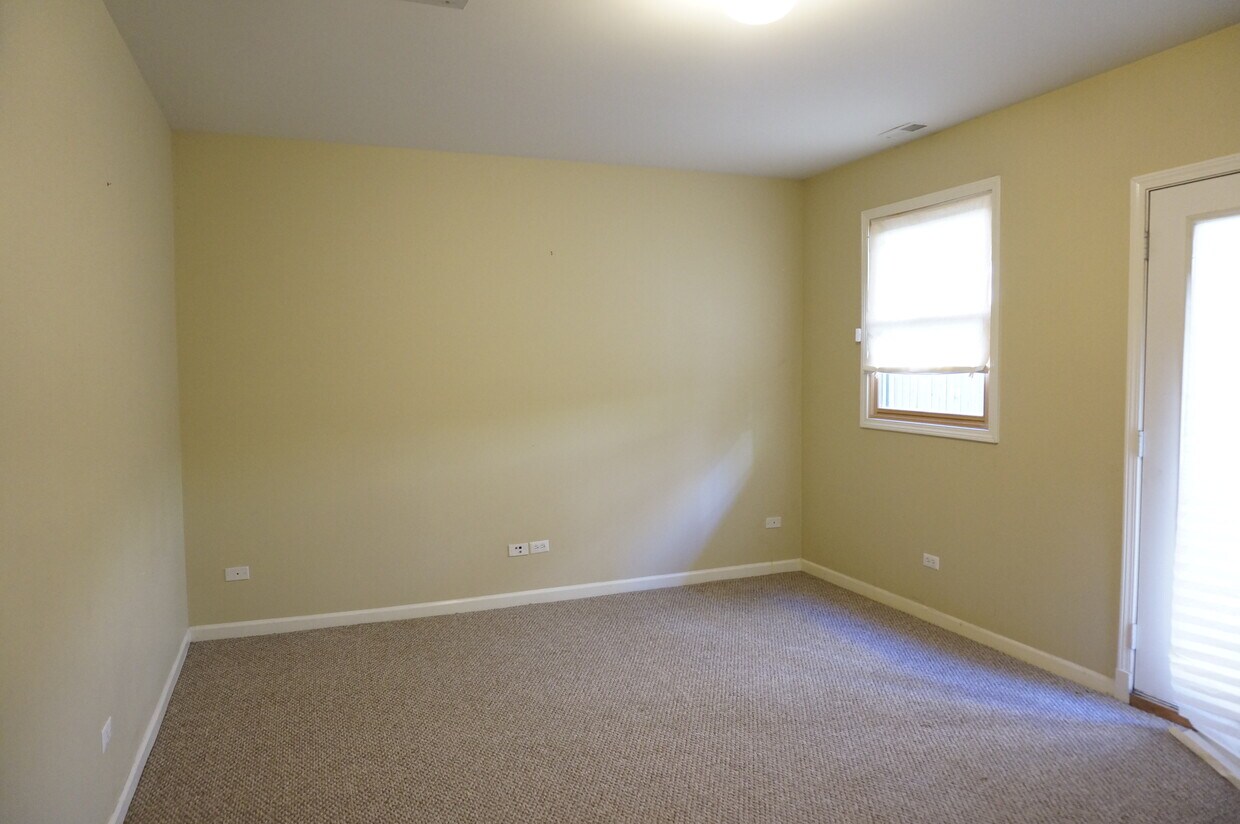 Photo - 420 W Blackhawk St (Chicago, IL)