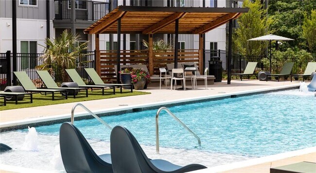 Building Photo - 6000 Ava Ave Unit C2