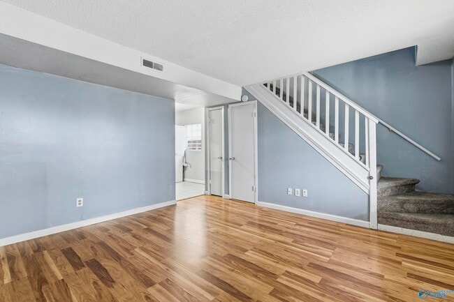 Photo - 1506 Toll Gate Rd SE