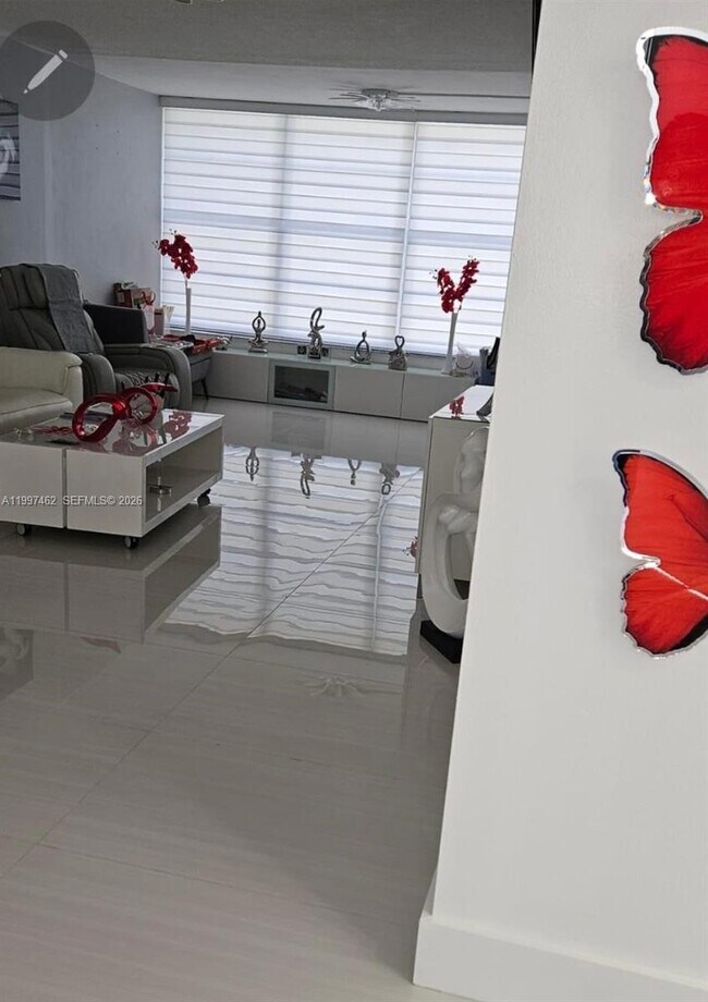 Photo - 6901 Cypress Rd Unidad B17