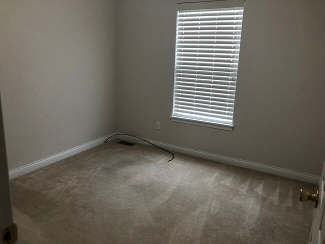 Photo - 6593 Majestic Dr