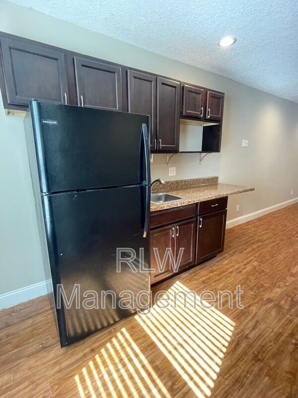 Photo - 515 N Disston Ave