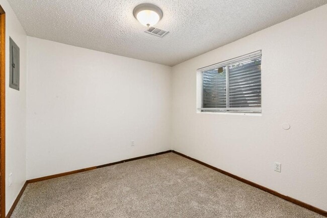 Photo - 420 Mulberry Dr