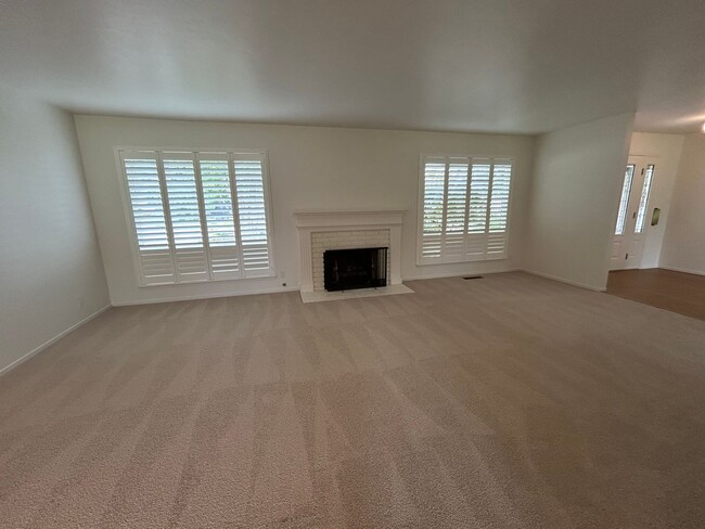 Photo - Welcome to this charming 2 bedroom, 2 bath home