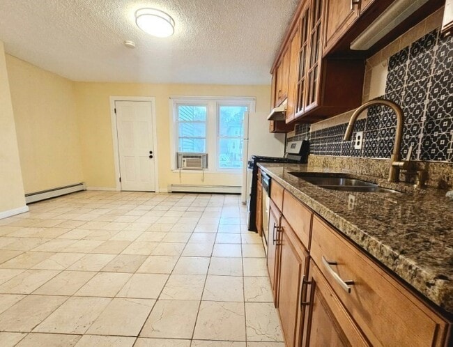 Photo - 7 High St Pl Unit 2