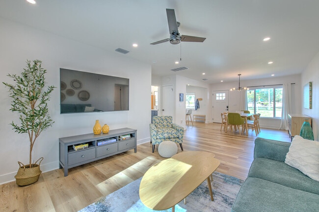 Photo - 4801 Wishart Blvd Unit ID1053162P