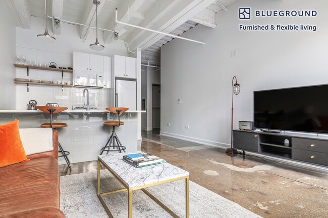 5050 North Broadway-SI FL3-ID380