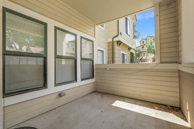 Photo - $1,400.00, Spacious 2-bedroom, 1 bath Cond... Unit 511