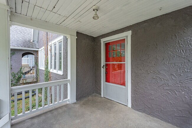 639 Probasco St