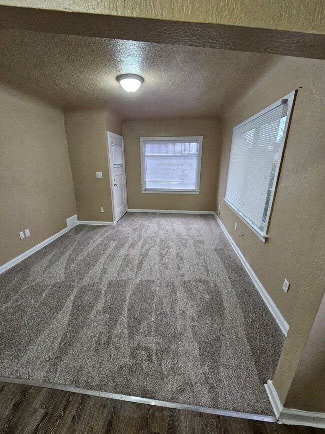 Photo - Downtown Unit, renovated, spacious, close to the base, ferry, and shopping