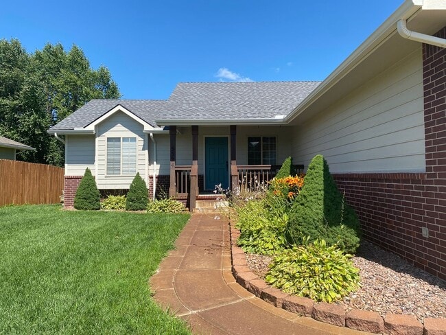 Photo - 5324 S Ellis St