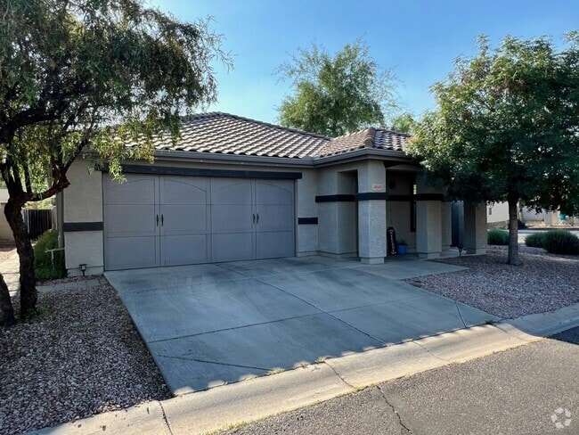 Building Photo - 3649 E Orchid Ln Rental