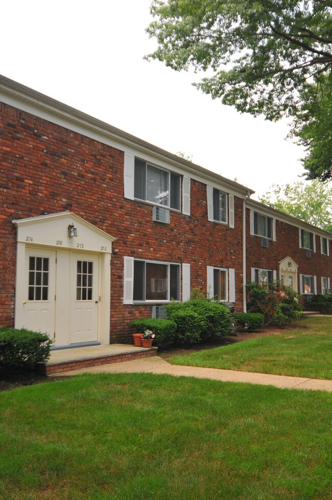 Photo - Rutgers Village Apartments