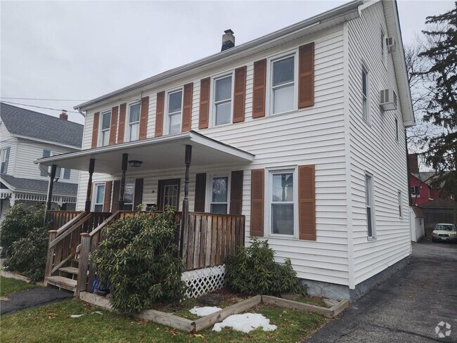 Building Photo - 18 Rifton Pl Unit 1 Rental