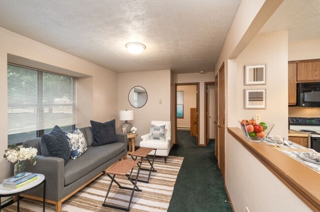 Photo - Settlement Apartments