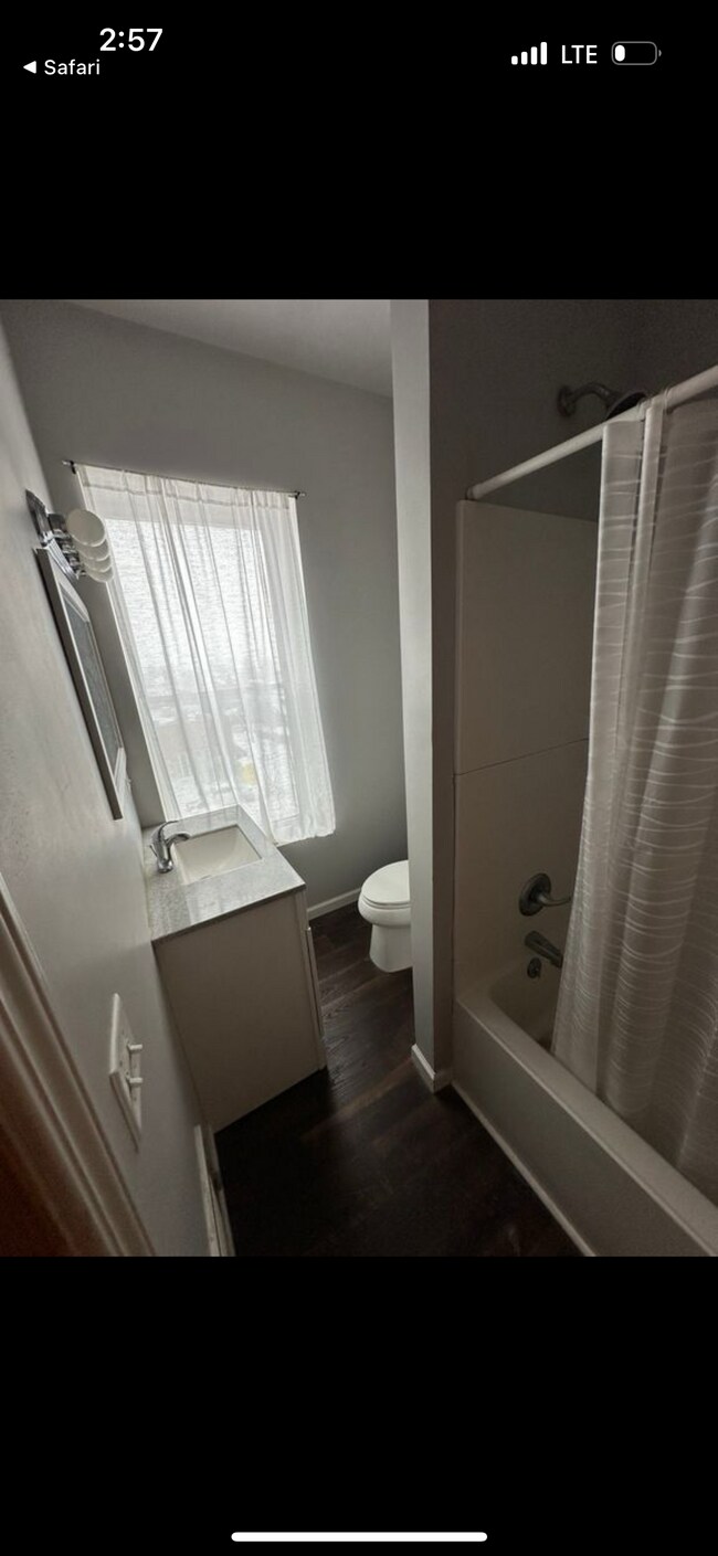 Photo - 115 E Main St