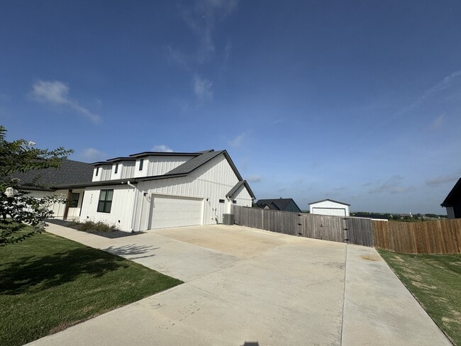 Photo - 4453 Cedar Creek Rd