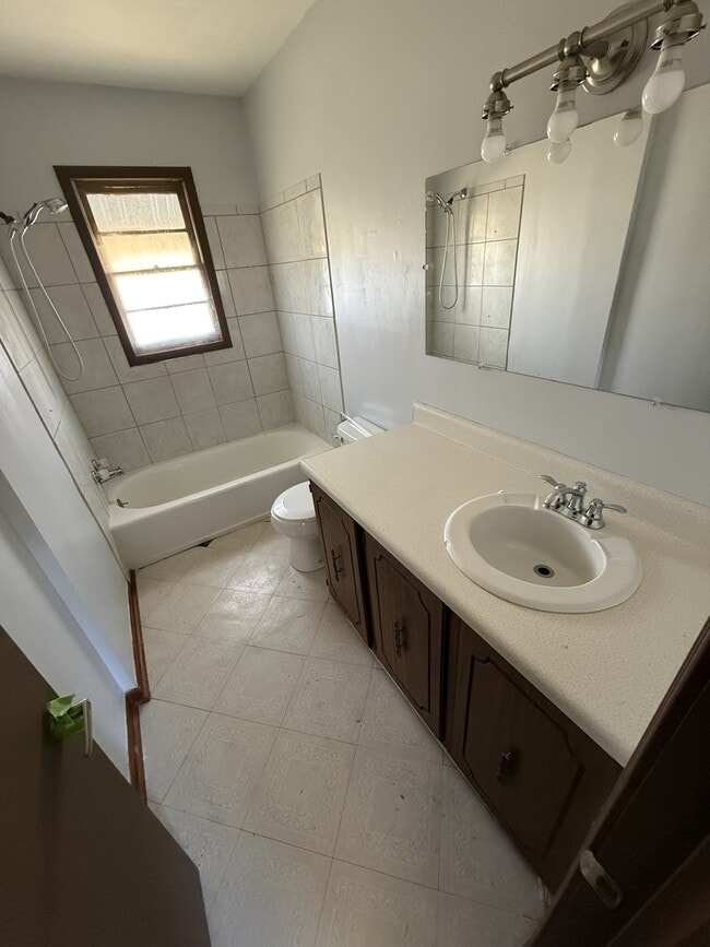 Photo - 1036 College Ln