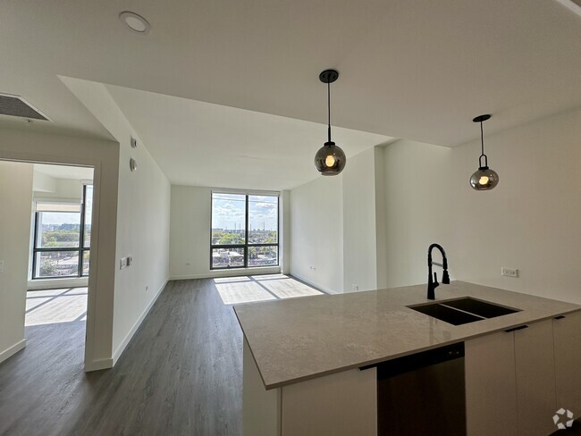 Building Photo - 337 NW 31st St Unit A2 Rental