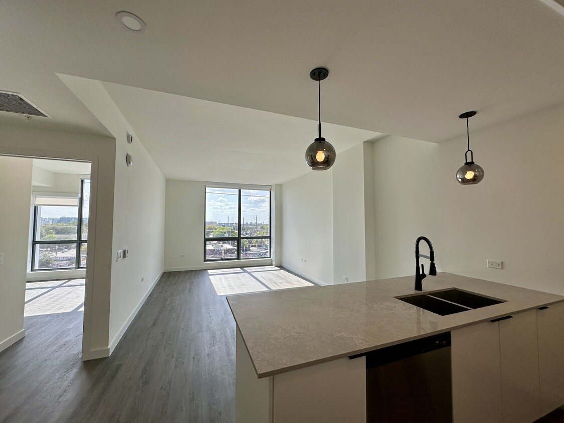 Photo - 337 NW 31st St (Miami, FL)