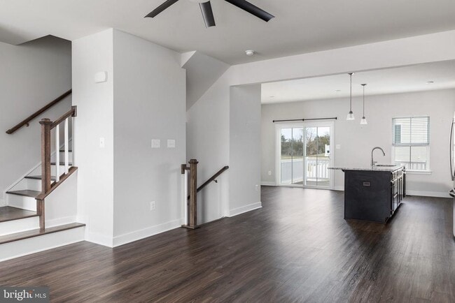 Photo - 103 Twinleaf Way