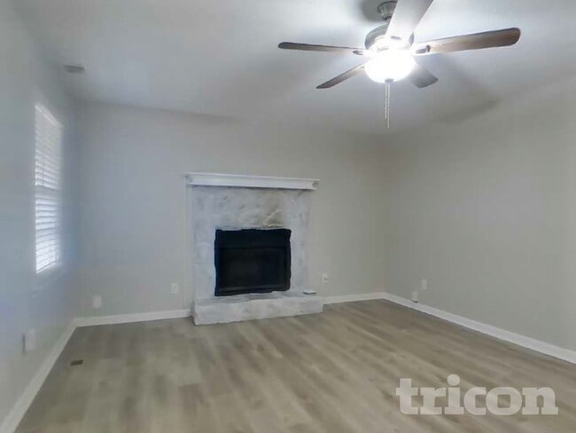 Photo - 208 Calloway Club