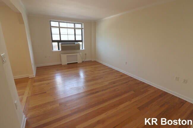 Photo - 86 Brattle St Unidad 201