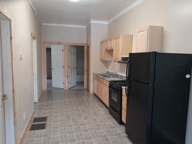 Photo - 107 S Pawling St Unit Apt 8