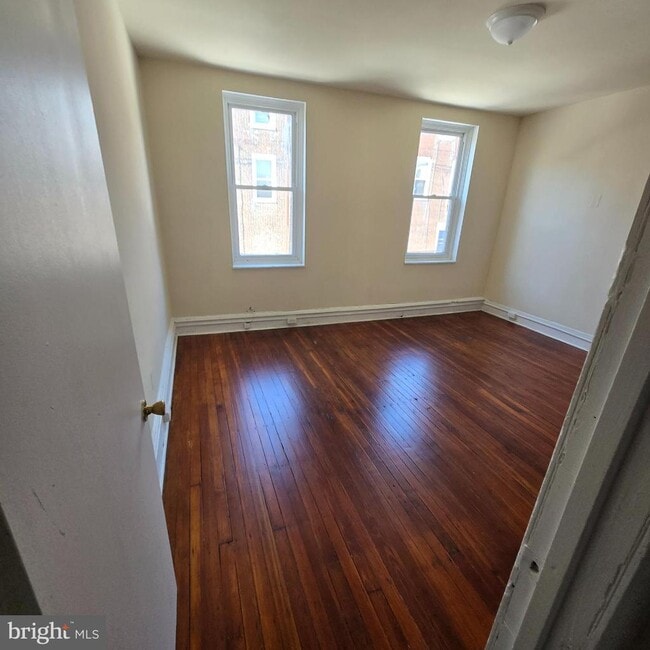 Photo - 4906 N Camac St