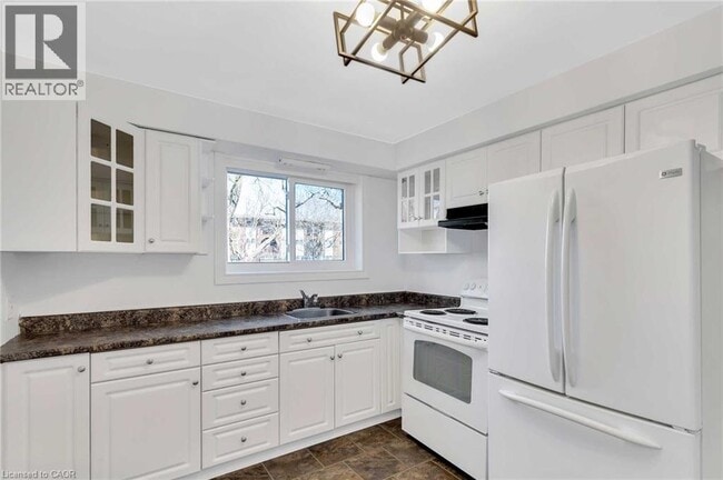 Photo - 11 Olympic Dr Unité 2