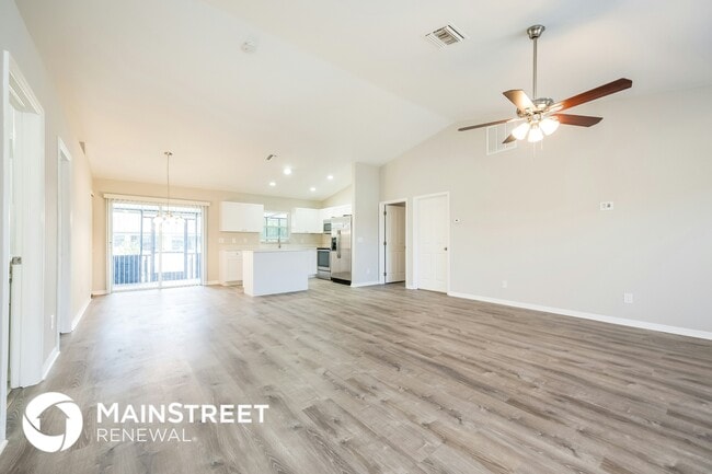 Photo - 3810 25th St SW