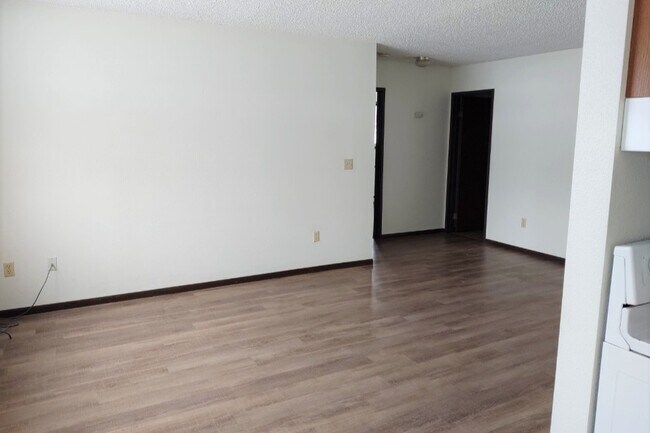 Photo - Northpine Apartments