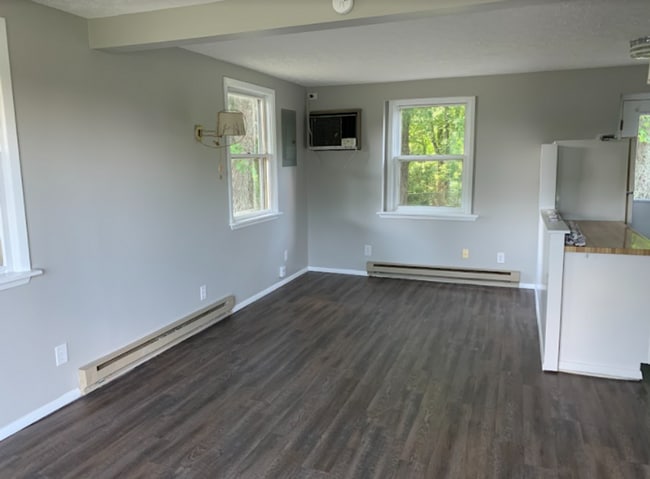 Building Photo - 7085 State Rd Unit One bedroom