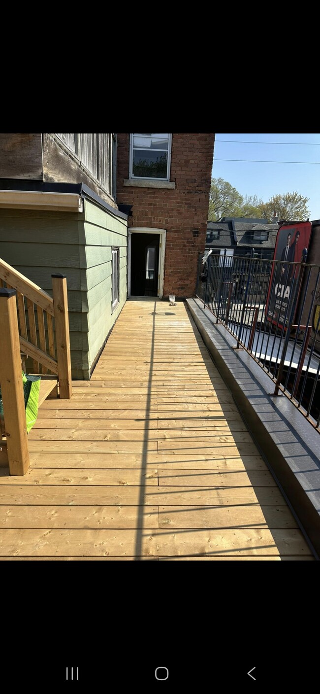 Photo - Bright 1 Bedroom in the Heart Of Leslieville Unit 1